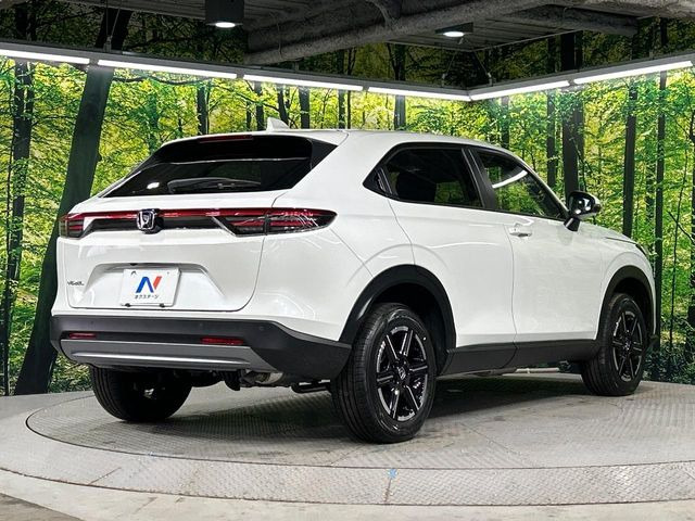 ☆全国のネクステージからお取り寄せが可能※!遠方の店舗に展示してあるクルマが気になる場合も、最寄りの店舗でご覧いただくことが可能です!是非私たちに要望をお聞かせください!※別途費用