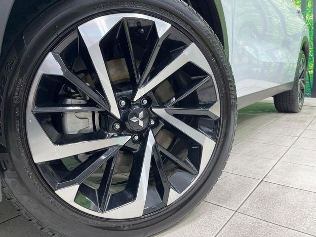 �y����20�C���`�A���~�z�C�[���z�O�ςɃ}�b�`���������A���~�z�C�[���𑕒����Ă���܂��B�e��ЊO�A���~�z�C�[����A�X�^�b�h���X�^�C�����戵�����Ă���܂��B���񂲑��k����������