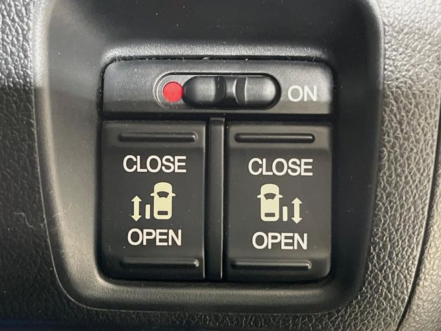 �y�����p���[�X���C�h�h�A�z�X�}�[�g�L�[��^�]�Ȃ̃X�C�b�`�Ō�ȗ����X���C�h�h�A�̊J���\���d��������͂����ăh�A���J����K�v�������A�����Ȃ��q�l�ł��ȒP�ɊJ���߂ł����K�ł���