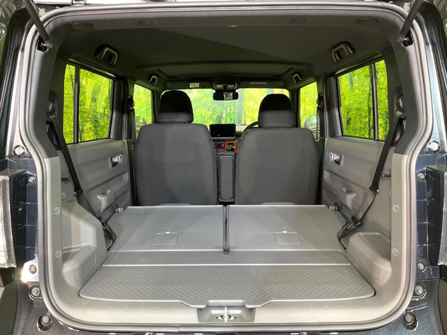 ���i�̂���������ʋ΁A���}���ɏ\���ȉ׎��X�y�[�X���m�ۂ��Ă���܂��B�Z�J���h�V�[�g��|���ƁA�傫�ȉו��̐ύڂ��\�ł���