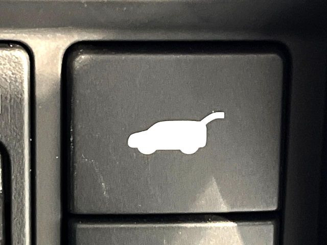 �y�p���[�o�b�N�h�A�z�X�}�[�g�L�[��^�]�Ȃ̃{�^�������������Ń��A�Q�[�g�������ŊJ���܂�!�ו��������Ă��鎞��A�����ʒu�ɂ���o�b�N�h�A��߂�ۂɕ֗��ȋ@�\�ł���