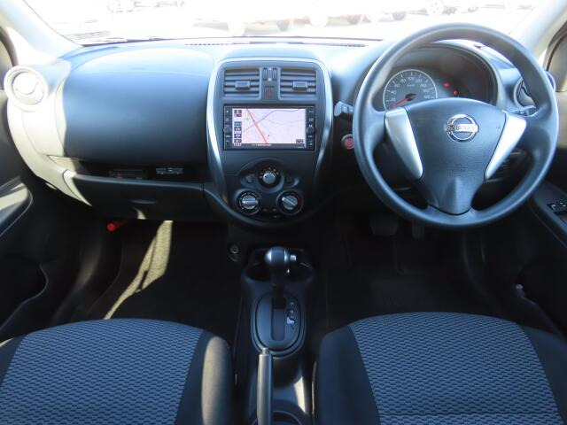 ���O���̐��|�E�K���X�n�{�f�B�R�[�e�B���O��CAR�N���[�j���O���Ǝ҂��{�H�������܂��̂ő�ϐ����B�I���b�N�X�����Ԃł݂͂Ȃ��܂ɉ��K�ȃh���C�u�����񑩁B