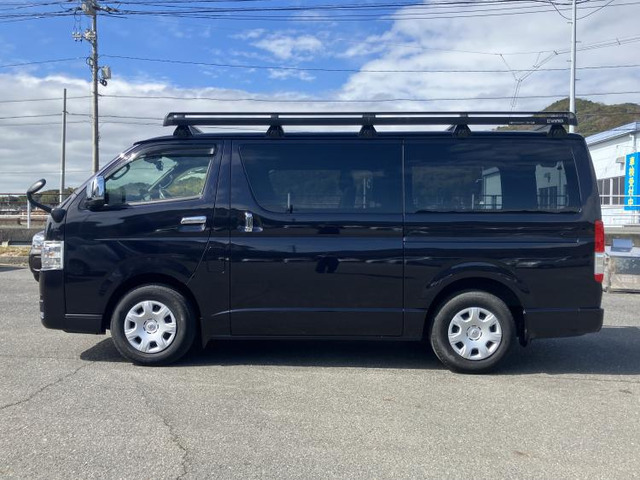 ハイエースバン