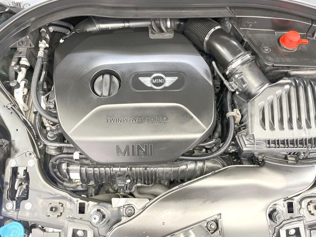 �����X�ł́A�e���[�J�[�̐�p�f�f�e�X�^�[�𓱓��B���Ǝ��i�����e�N�j�J���X�^�b�t���풓���Ă���܂��̂ŁA������̍ۂɂ����S���Ă����p���������܂��B