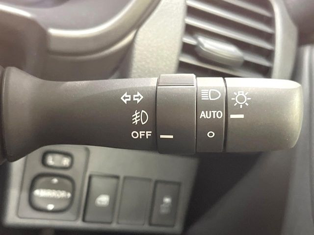 �y�I�[�g���C�g�z����̖��邳�ɉ����Ď����Ńw�b�h���C�g�̓_���E�������ł���@�\�ł�!���C�g�̕t���Y��E�����Y��Ȃǂ������Ȃ�A�J�̓���[���̑��s�����S!�g���l���ʉߎ����֗��ł���