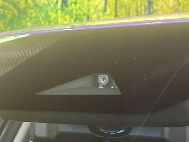 �y�C���e���W�F���g�G�}�[�W�F���V�[�u���[�L�z�t�����g�J�����őO���̎ԗ�����s�҂����m�B�Փ˂������Ȏ��͏Փ˔�Q�y���u���[�L���쓮�A�Փˉ�����T�|�[�g�B�����S�Ƀh���C�u�����y���݂��������܂��B