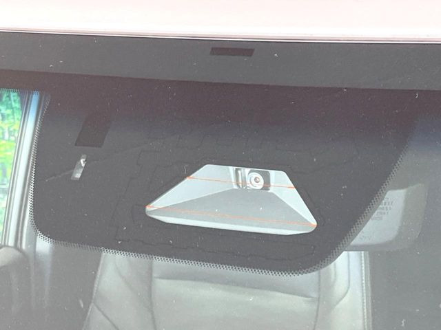 �y�g���^�Z�[�t�e�B�Z���X�z���s���ɑO���̎ԗ�����F�����A�Փ˂������Ȏ��͌x��ƃu���[�L�ŏՓˉ���Ɣ�Q�y�����A�V�X�g�B�����S�Ƀh���C�u�����y���݂��������܂��B