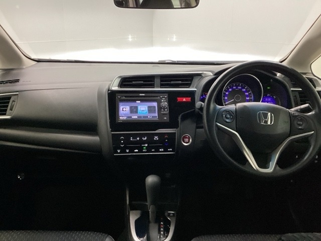 フィット1.3 13G Lパッケージ ファインエディション