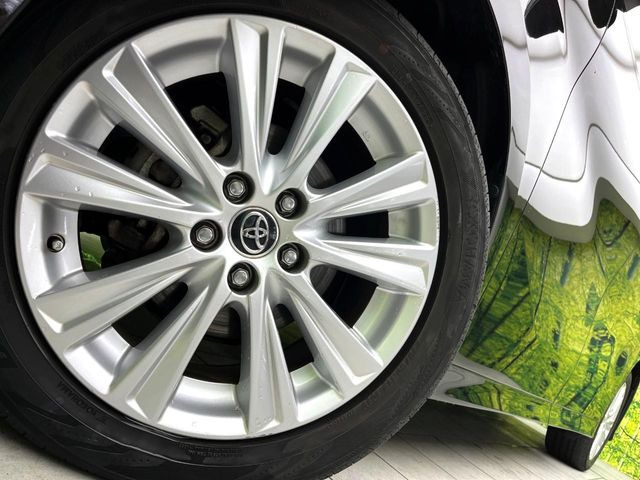 �y����18�C���`�A���~�z�C�[���z�O�ςɃ}�b�`���������A���~�z�C�[���𑕒����Ă���܂��B�e��ЊO�A���~�z�C�[����A�X�^�b�h���X�^�C�����戵�����Ă���܂��B���񂲑��k����������