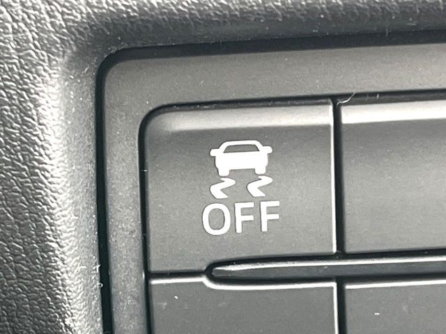 �y������h�~���u�z�ԗ��̉���������m����ƁA�����I�Ɏԗ��̐i�s������ۂ悤�Ɏԗ��𐧌䂵�܂��B�J�̓��ȂǊ���₷���H�ʏ󋵂ł����S�ȉ^�]���\�ł��B