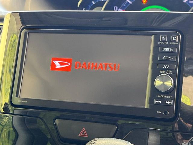 �y�����i�r�z�l�C�̏����i�r�𑕔����Ă���܂��B�i�r�̎g���₷���͂������A�I�[�f�B�I�@�\���[��!�L�����v�◷�s�͂������A�ʋ΂┃�����ȂǕ��i�̃h���C�u���y�����Ȃ�͂���