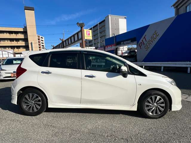 �O���[�v���݌ɐ�200��ȏ�!!�L�x�ȍ݌ɂ̒����炨�q�l�ɂ҂�����Ȉ�������Ă������܂�!!