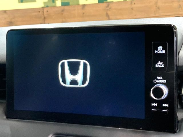 �y9�C���` �z���_�R�l�N�g�f�B�X�v���C�z���F���̍������ʃf�B�X�v���C�Ńi�r�̎g�p��A�������̃X�}�[�g�t�H���ƘA�g����bluetooth�ł̉��y�Đ����\�ł���