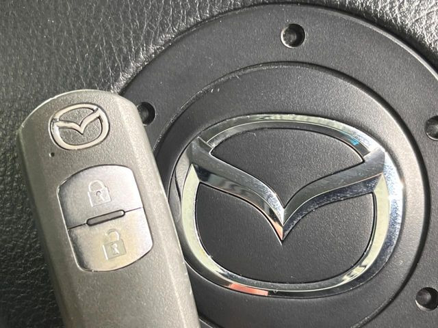 �y�A�h�o���X�g�L�[�z�J�o����|�P�b�g�ɓ��ꂽ�܂܂ł��h�A�̎{���E�������\�ȃX�}�[�g�L�[�𑕔��B�G���W���̃I���E�I�t�����J�M�����o���K�v����������Ƃ��Ă��֗��ł���