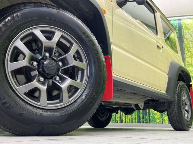 �y����15�C���`�A���~�z�C�[���z�O�ςɃ}�b�`���������A���~�z�C�[���𑕒����Ă���܂��B�e��ЊO�A���~�z�C�[����A�X�^�b�h���X�^�C�����戵�����Ă���܂��B���񂲑��k����������