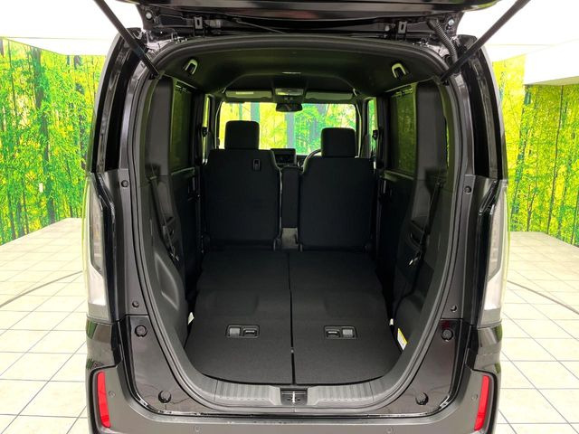 ���i�̂���������ʋ΁A���}���ɏ\���ȉ׎��X�y�[�X���m�ۂ��Ă���܂��B�Z�J���h�V�[�g��|���ƁA�傫�ȉו��̐ύڂ��\�ł���