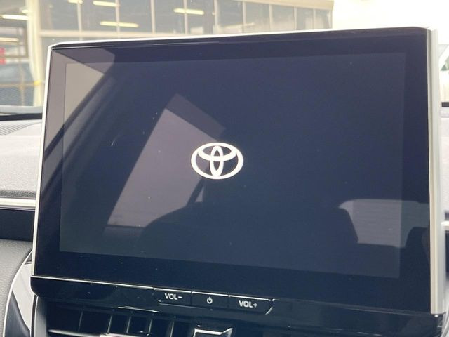 �y10.5�C���` �f�B�X�v���C�I�[�f�B�I�z���ʂ̃f�B�X�v���C��AppleCarPlay��AndroidAuto�����p�\�B�傫�ȉ�ʂŃX�}�z�i�r�A�v���������p���������܂���