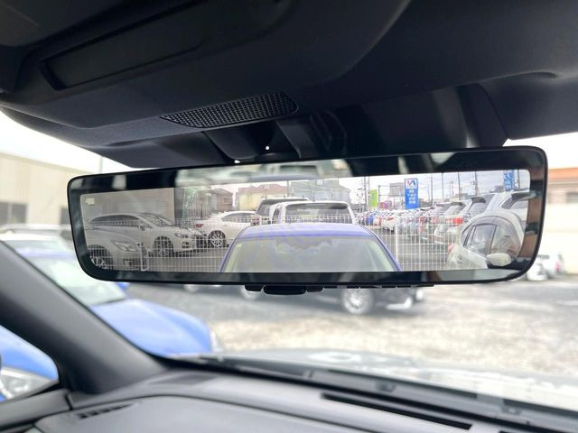 �y�X�}�[�g�����r���[�~���[�z��Ȃ̑傫�ȉו��⓯��҂Ō�����m�F���Â炢���ł����S!�J�������B�e�����ԗ�����̉f�������[���~���[���ɕ\���B�N���A�Ȏ��E�ŏ󋵂̊m�F���\�ł�!