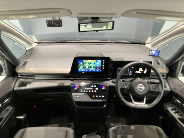 セレナ1.4 e-POWER ハイウェイスターV