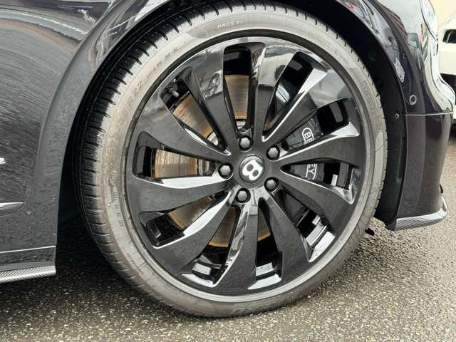 �y�I�v�V�����z22�C���`10�{�X�|�[�N�A���~�z�C�[��(�u���b�N�h��)�E�x���g���[���S����u���b�N�L�����p�[