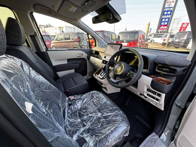 ���W����ɂ͍��i���̒��ÎԂ�V�Ԃ��������ł����W���䐔100��̑�^�W����֐��񂲗��X����������