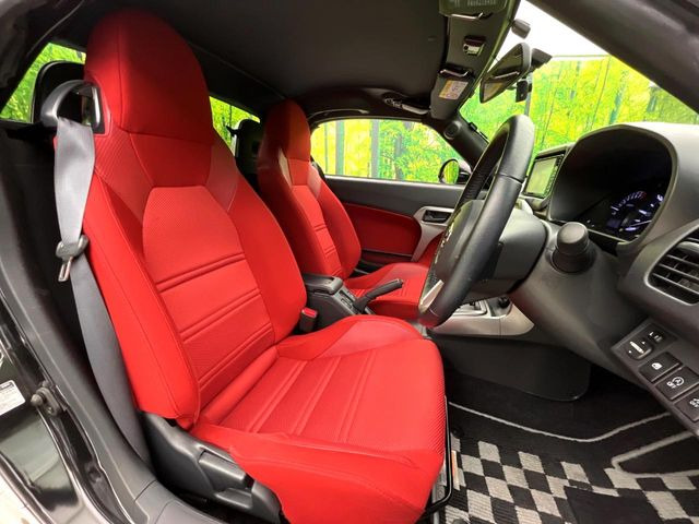 �y��p�X�|�[�c�V�[�g�z�z�[���h���ɗD��A�J�[�u���̑̂������}�����Ă���܂��B�܂��A�̂Ƀt�B�b�g���邩�獘��w�������ɂ����A�����O�h���C�u�⍂�����s�ł����K�ɂ��߂������������܂���