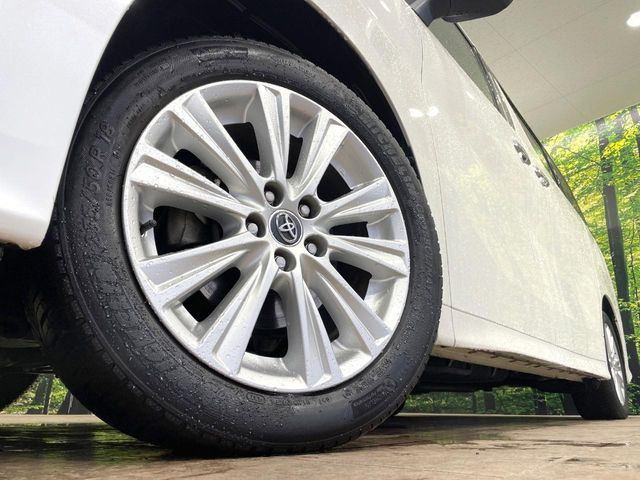 �y����18�C���`�A���~�z�C�[���z�O�ςɃ}�b�`���������A���~�z�C�[���𑕒����Ă���܂��B�e��ЊO�A���~�z�C�[����A�X�^�b�h���X�^�C�����戵�����Ă���܂��B���񂲑��k����������