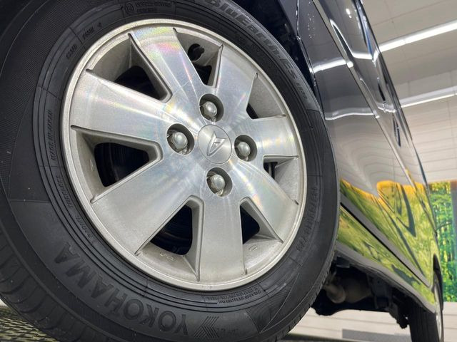 �y�����A���~�z�C�[���z�f�U�C�����̍��������A���~�z�C�[���𑕒����Ă���܂��B�e��ЊO�A���~�z�C�[����A�X�^�b�h���X�^�C�����戵�����Ă���܂��B���񂲑��k����������