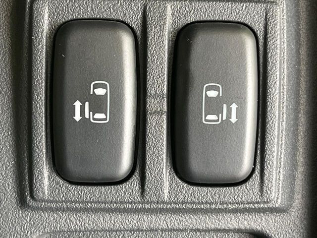 �y�����p���[�X���C�h�h�A�z�X�}�[�g�L�[��^�]�Ȃ̃X�C�b�`�Ō�ȗ����X���C�h�h�A�̊J���\���d��������͂����ăh�A���J����K�v�������A�����Ȃ��q�l�ł��ȒP�ɊJ���߂ł����K�ł���