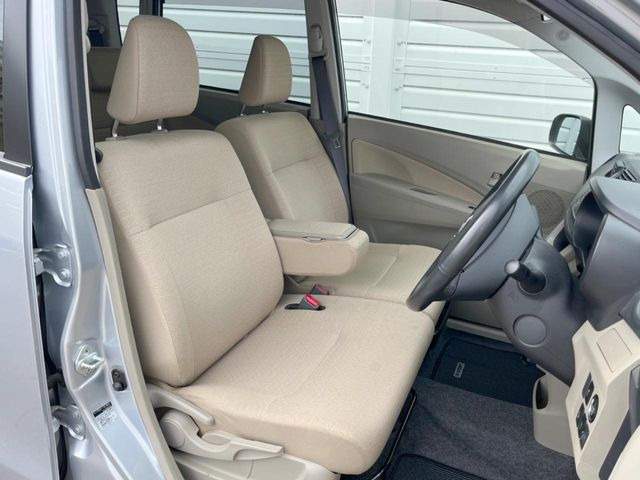 �^�]�ȃV�[�g���͎g�p�������Ȃ��A�ǍD�ȏ�ԂƂȂ��Ă��܂��B���J�Ɏg���Ă������Ƃ��悭�킩��܂��ˁB