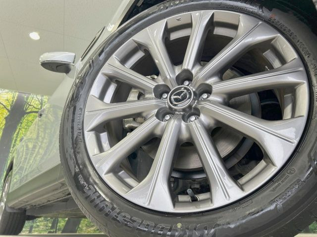 �y����20�C���`�A���~�z�C�[���z�O�ςɃ}�b�`���������A���~�z�C�[���𑕒����Ă���܂��B�e��ЊO�A���~�z�C�[����A�X�^�b�h���X�^�C�����戵�����Ă���܂��B���񂲑��k����������