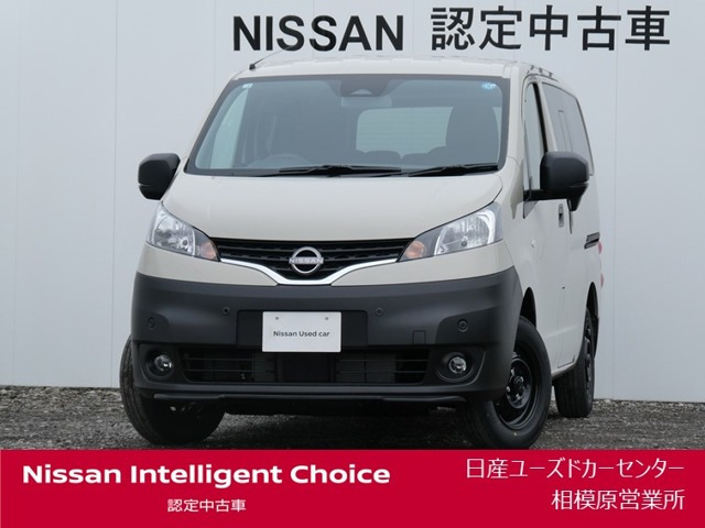 NV200バネット1.6 16X-3R アウトドア ブラック エディション