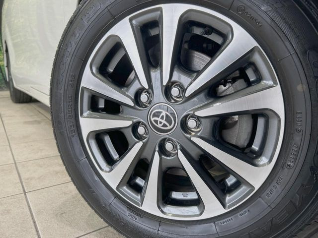 �y����15�C���`�A���~�z�C�[���z�O�ςɃ}�b�`���������A���~�z�C�[���𑕒����Ă���܂��B�e��ЊO�A���~�z�C�[����A�X�^�b�h���X�^�C�����戵�����Ă���܂��B���񂲑��k����������