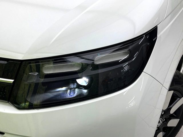 �yLED�w�b�h���C�g�z���V����ԑ��s�����ǍD�Ȏ��E���m�ۂ����S���ĉ^�]�ł��鍂�P�xLED�w�b�h���C�g�𑕔�!�_�����x�������A����d�͂��}�����Ă��܂��B