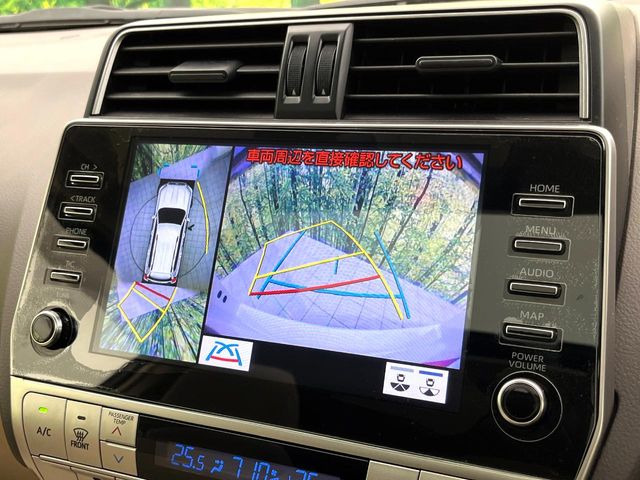 �y�p�m���~�b�N�r���[���j�^�[�z��p�̃J�����ɂ��A�ォ�猩���낵���悤�Ȏ��_��360�x�N���}�̎��͂��m�F���邱�Ƃ��ł��܂������p�������m�F���₷���A�����ꏊ�ł̐؂�Ԃ��⒓�Ԃ��X���[�Y�ɍs���܂��B