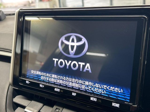 純正ナビ】人気の純正ナビを装備。オーディオ機能も充実しており、Bluetooth接続すればお持ちのスマホやMP3プレイヤーの音楽を再生可能!毎日の運転がさらに楽しくなります!!