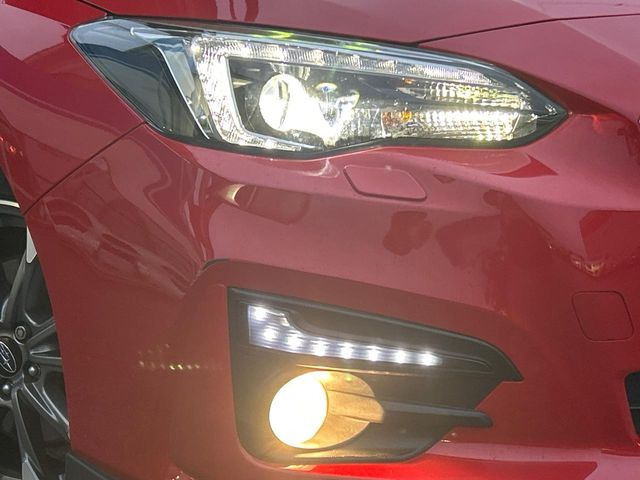 �yLED�w�b�h���C�g�z���V����ԑ��s�����ǍD�Ȏ��E���m�ۂ����S���ĉ^�]�ł��鍂�P�xLED�w�b�h���C�g�𑕔�!�_�����x�������A����d�͂��}�����Ă��܂��B