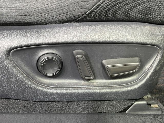 �y�p���[�V�[�g�z�X�C�b�`��ŊȒP�ɃV�[�g�̔��������\!�d��������͂�����܂���!���K�ȃV�[�g�|�W�V�����ɃZ�b�g���āA���K�ȃh���C�u�����y���݂��������B