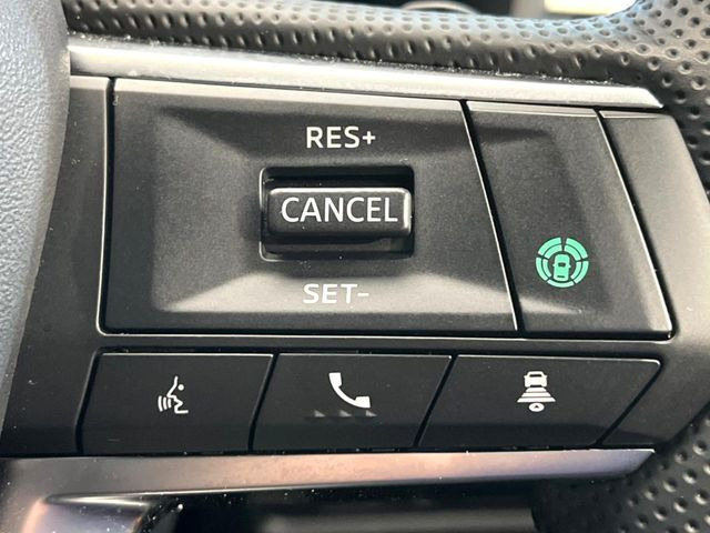 【マイパイロット】高速道路での長距離走行が楽に!!渋滞時と巡回走行のシーンで、アクセル・ブレーキ・ステアリングを自動で制御し、長距離運転の負担を軽減してくれます♪