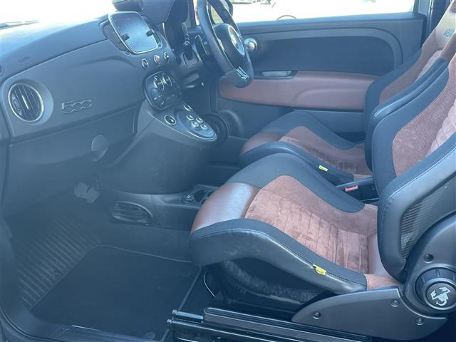 アバルト595コンペティツィオーネ