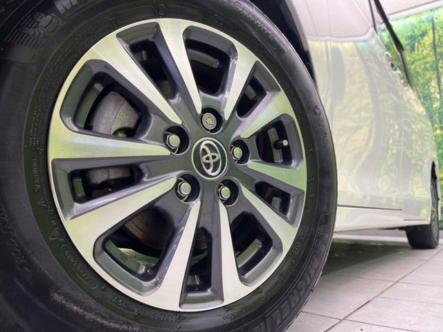 �y����15�C���`�A���~�z�C�[���z�O�ςɃ}�b�`���������A���~�z�C�[���𑕒����Ă���܂��B�e��ЊO�A���~�z�C�[����A�X�^�b�h���X�^�C�����戵�����Ă���܂��B���񂲑��k����������