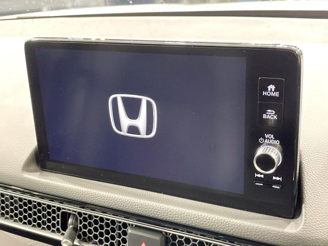 �y9�C���` �z���_�R�l�N�g�f�B�X�v���C�z���F���̍������ʃf�B�X�v���C�Ńi�r�̎g�p��A�������̃X�}�[�g�t�H���ƘA�g����bluetooth�ł̉��y�Đ����\�ł���