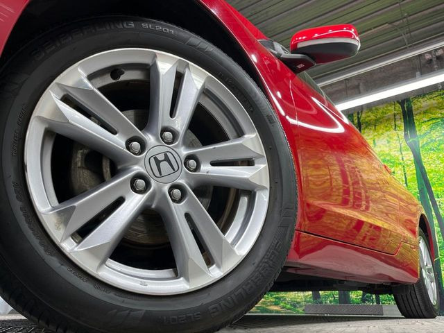 �y����16�C���`�A���~�z�C�[���z�O�ςɃ}�b�`���������A���~�z�C�[���𑕒����Ă���܂��B�e��ЊO�A���~�z�C�[����A�X�^�b�h���X�^�C�����戵�����Ă���܂��B���񂲑��k����������