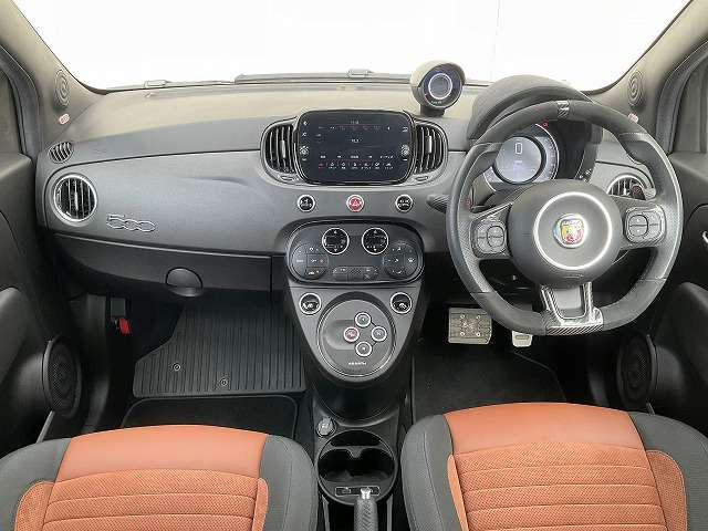 アバルト695ペッレ