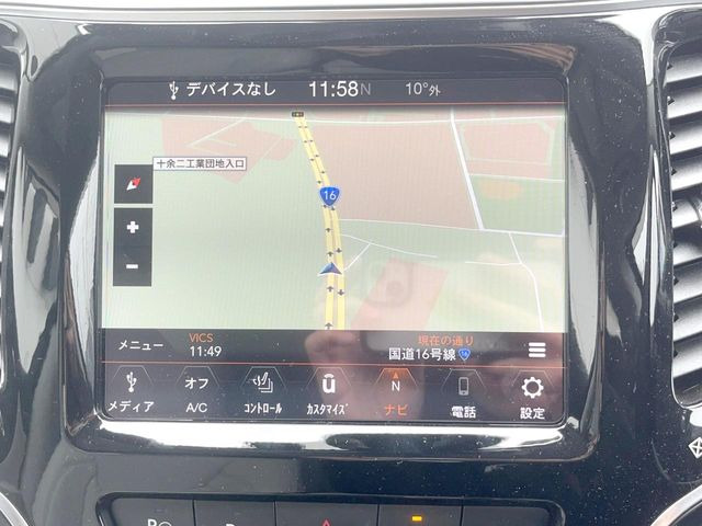 �������i�r:��̊��̂���i�r�́A����������ԓ������o���Ă���܂��B�I�[�f�B�I�@�\���[�����Ă���܂��̂ŁA�^�]�����y���߂܂���