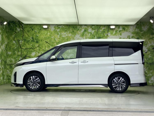 セレナ1.4 e-POWER ハイウェイスターV