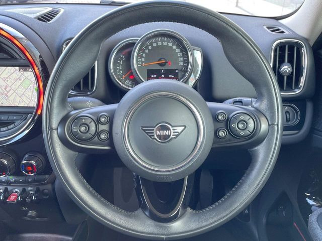 ���n���h�����̃X�������Ȃ��A���ꂢ�ȏ�Ԃ��ێ����Ă���܂��B�e�X�C�b�`���̓�����m�F�ς݂ł��B