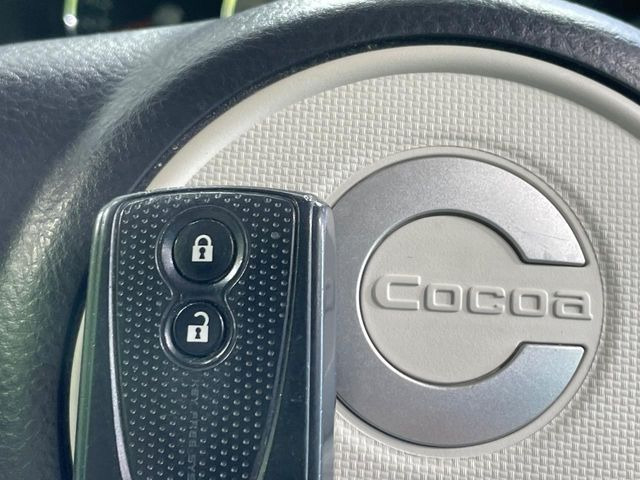 �y�L�[�t���[�V�X�e���z�J�o����|�P�b�g�ɓ��ꂽ�܂܂ł��h�A�̎{���E�������\�ȃX�}�[�g�L�[�𑕔��B�G���W���̃I���E�I�t�����J�M�����o���K�v����������Ƃ��Ă��֗��ł���