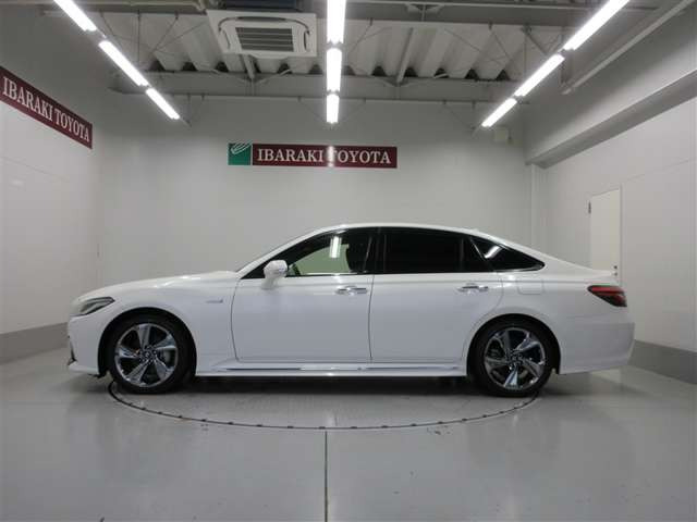 クラウンハイブリッド 2.5 RS