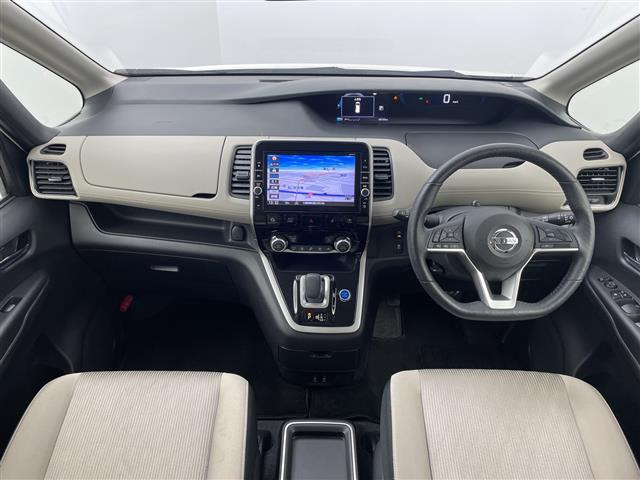 セレナ1.2 e-POWER ハイウェイスターV